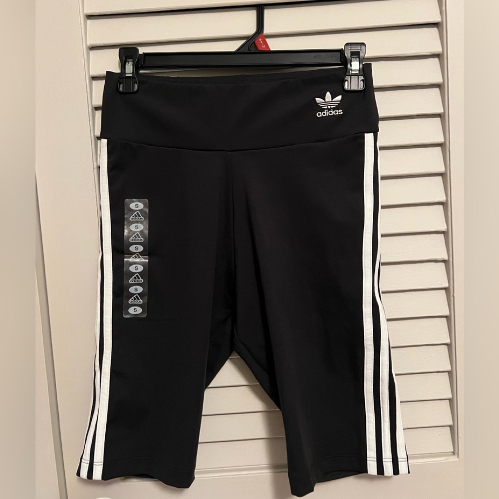 Adidas Biker shorts NWT